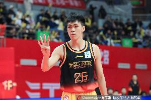 中國男籃今日名單公布！龐崢麟/馮傲/徐昕等6人有望迎國家隊(duì)首秀配圖