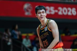 媒體人：龐崢麟的國字號首秀表現(xiàn)我給8分 但一號位組織不如趙維倫配圖