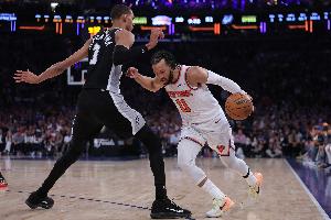 帕金斯：布倫森以本土球員身份擊敗文班 這是美國籃球的有力宣言配圖